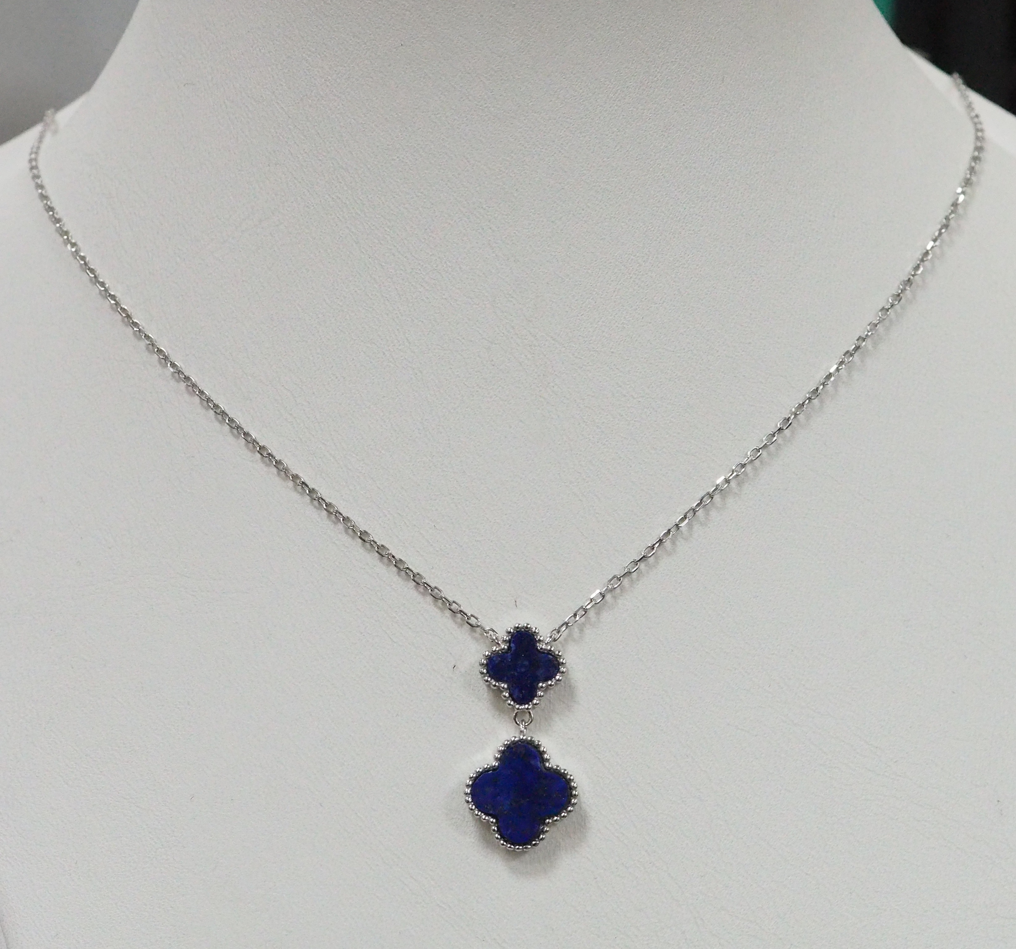 Серебряное колье с лазуритами "Клевер"